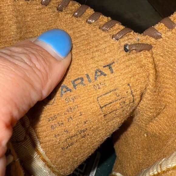 Ariat Kid's Cowgirls Size 8 Distressed Brown Shelleen Snip Toe Boots - Picture 9 of 12